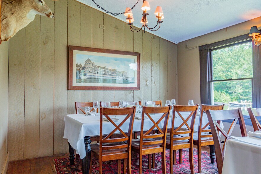 More Photos Of 157 Main St, Belgrade Hotel For Lease