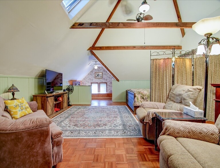 More Photos Of 318 Quapaw Ave, Hot Springs Hospitality For Sale