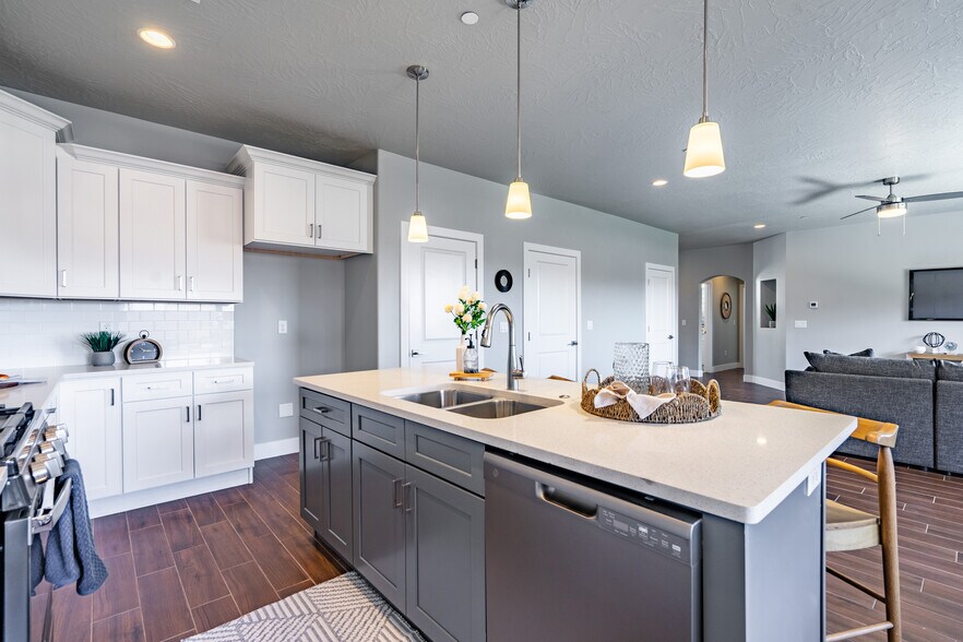 More Photos Of 278 2020 w, Hurricane Specialty For Sale