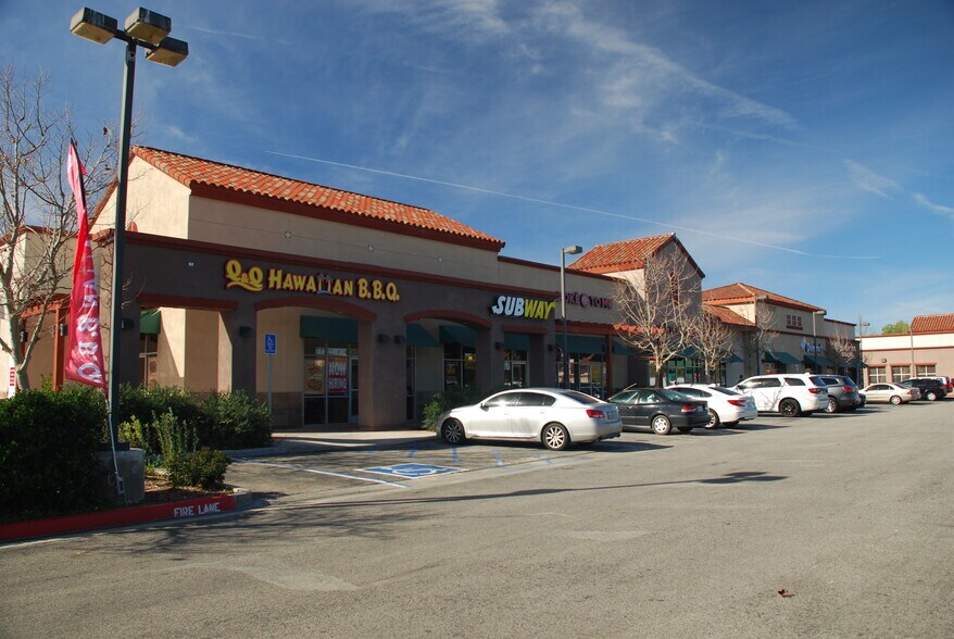 More Photos Of 27550 Newhall Ranch Rd, Valencia Unknown For Lease