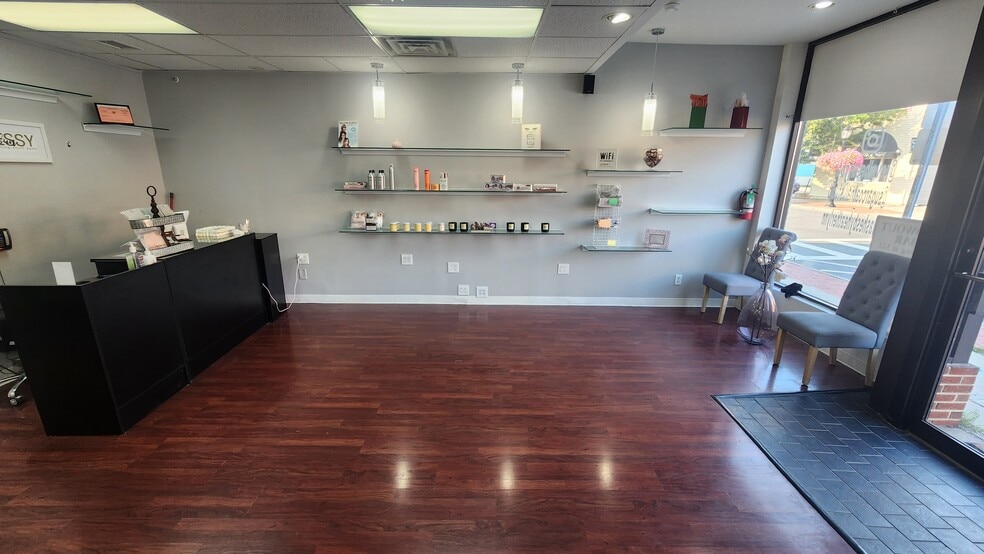 More Photos Of 62-64 Railroad Ave, Sayville Storefront Retail Office For Lease