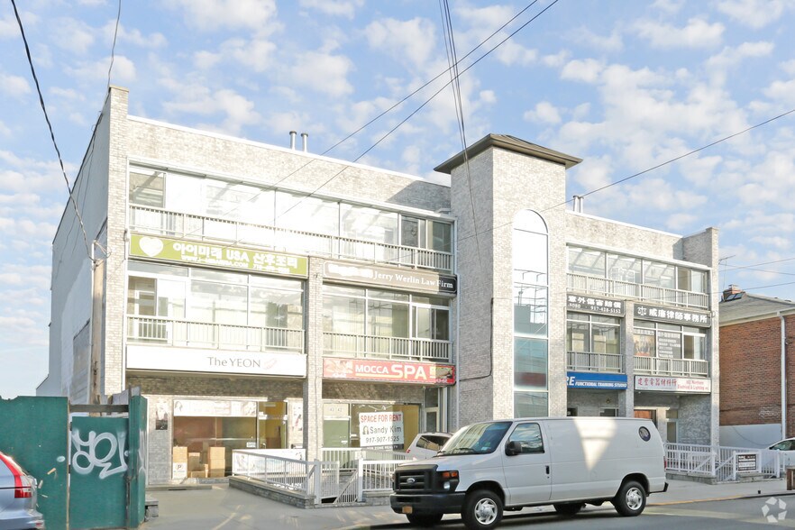 More Photos Of 4338-4342 162nd St, Flushing Storefront Retail Office For Sale