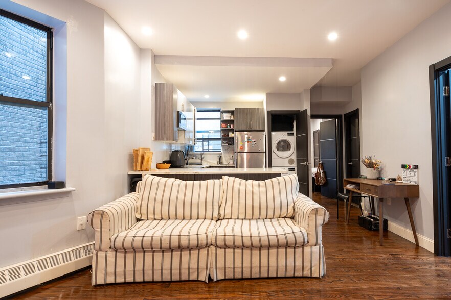 More Photos Of 950-952 Bergen St, Brooklyn Apartments For Sale