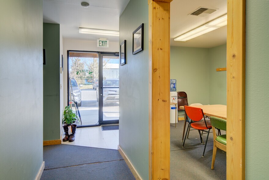 More Photos Of 6597 Falcon Ln, Bozeman Industrial For Sale