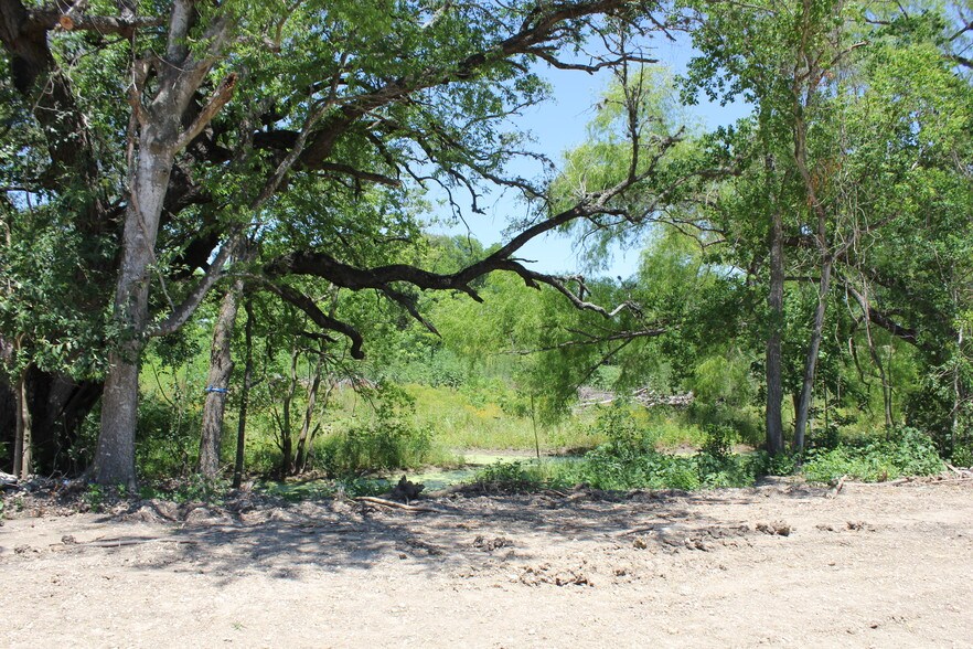 More Photos Of 9811 Southton Rd, San Antonio Land For Sale