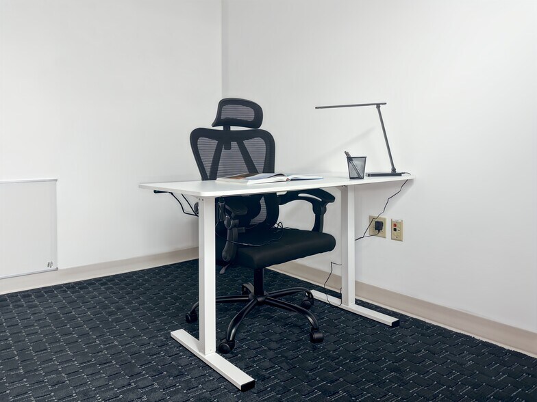 More Photos Of 100 S Main St, Greensburg Coworking Space
