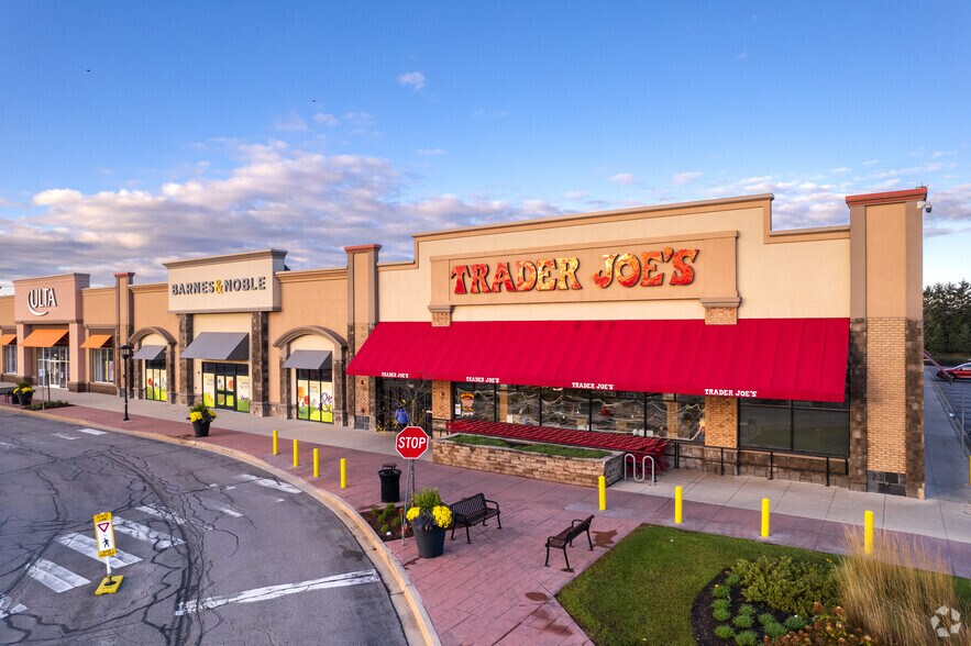 Primary Photo Of 1800-2124 S Randall Rd, Algonquin Storefront For Lease