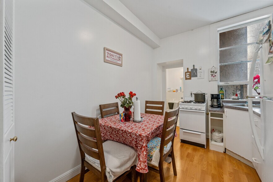 More Photos Of 135-139 8th St, San Francisco Apartments For Sale
