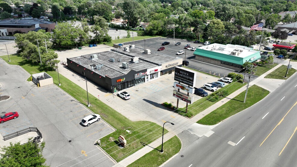 More Photos Of 7040-7060 N Wayne Rd, Westland Freestanding For Sale