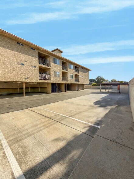 More Photos Of 2101 Vine St, Alhambra Apartments For Sale