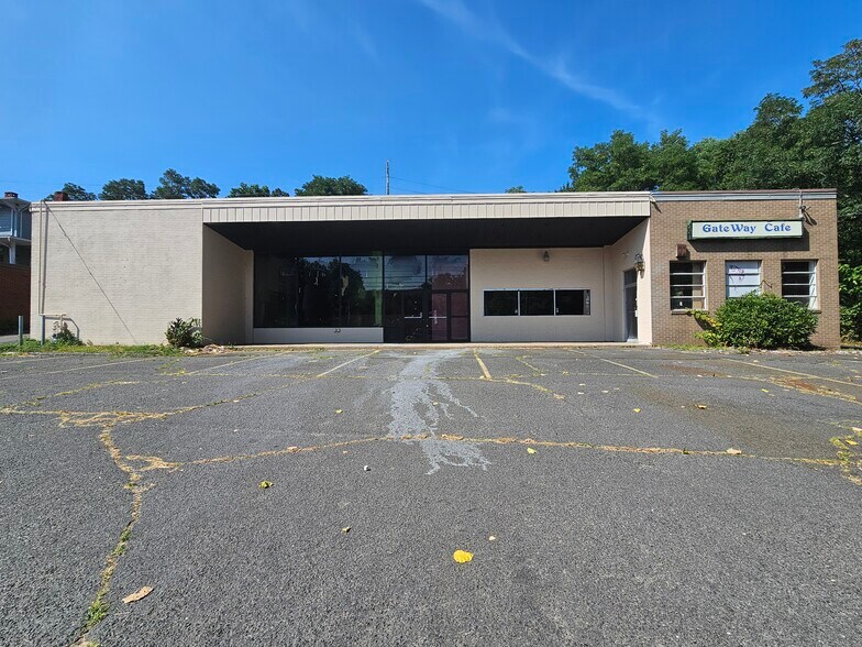 Primary Photo Of 209-211 Riverside Ave, Bristol Freestanding For Sale