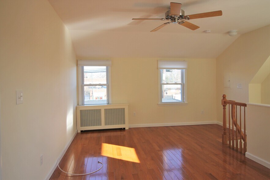 More Photos Of 270 Larkfield Rd, East Northport Storefront Retail Office For Sale