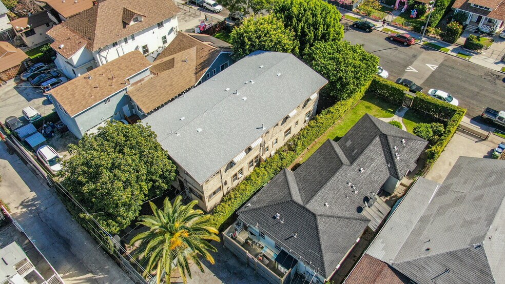 More Photos Of 2617 Jeffries Ave, Los Angeles Apartments For Sale