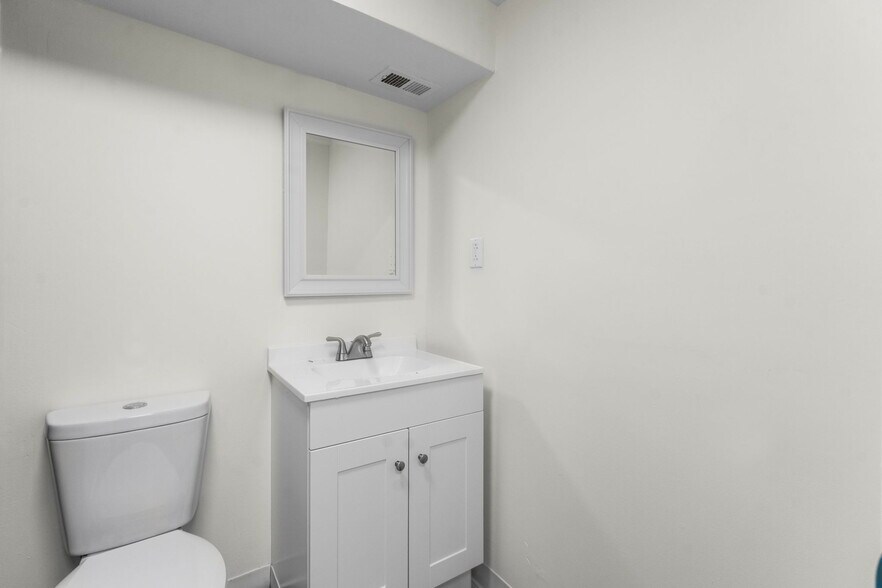 More Photos Of 922 Ridge Rd Se, Washington Assisted Living For Sale