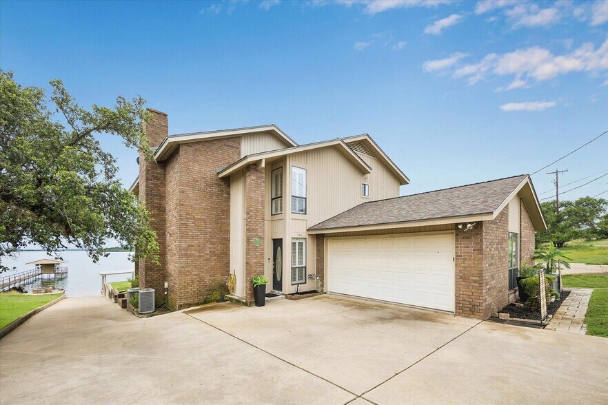 Primary Photo Of 1704 County Road 128, Burnet Specialty For Sale