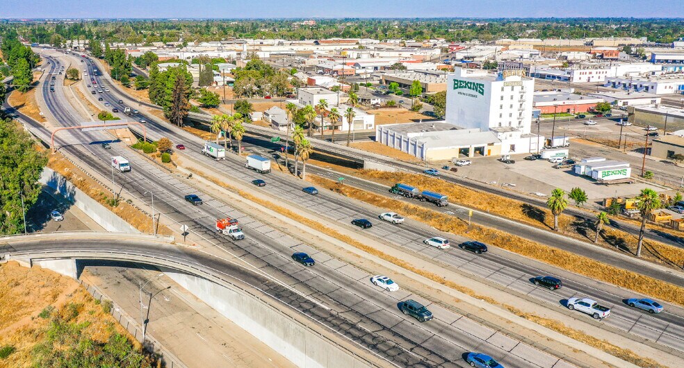 More Photos Of 301 Van Ness Ave, Fresno Warehouse For Sale