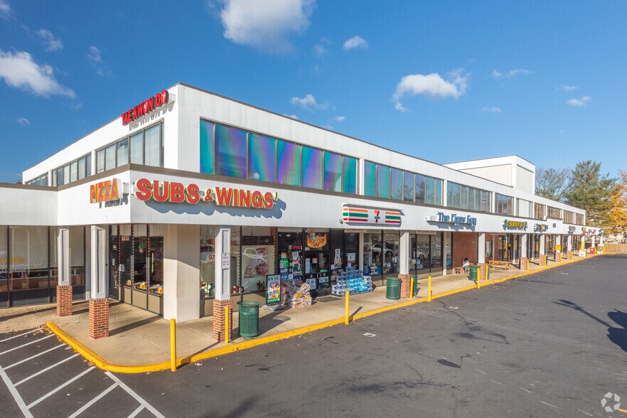 More Photos Of 6110-6122 Franconia Rd, Franconia Unknown For Lease