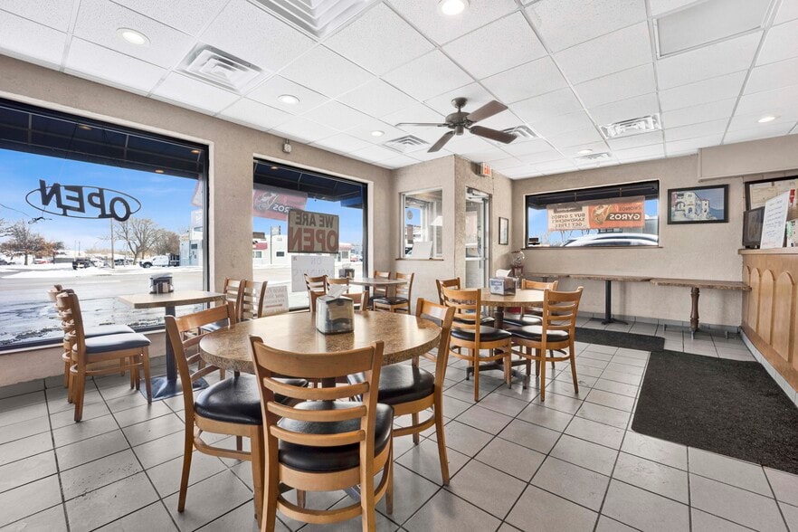 More Photos Of 750 N Addison Rd, Villa Park Restaurant For Sale