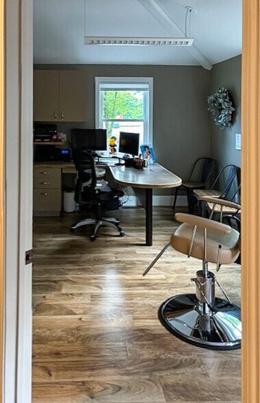 More Photos Of 883 Landry Ave, North Attleboro Medical For Sale