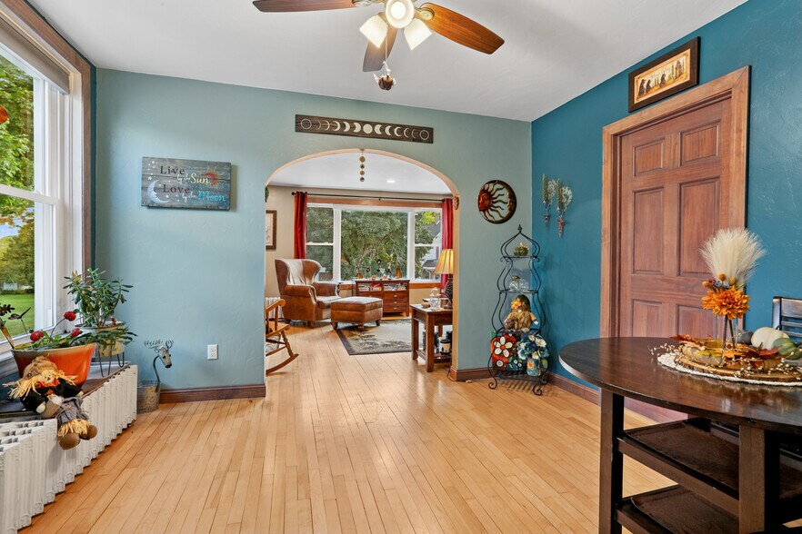 More Photos Of 2114 Wisconsin Ave, New Holstein Storefront Retail Residential For Sale