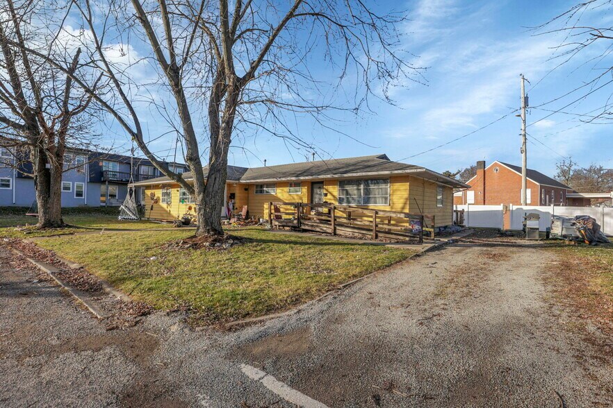 More Photos Of 12-35 Grove Ct, Marysville Apartments For Sale