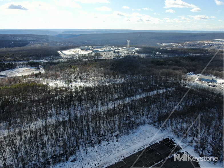 More Photos Of 178 Industrial Rd, Frackville Flex For Sale