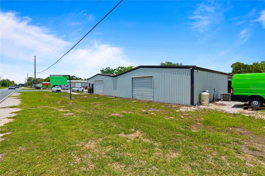 More Photos Of 15617 Old US Highway 441, Tavares Industrial For Lease