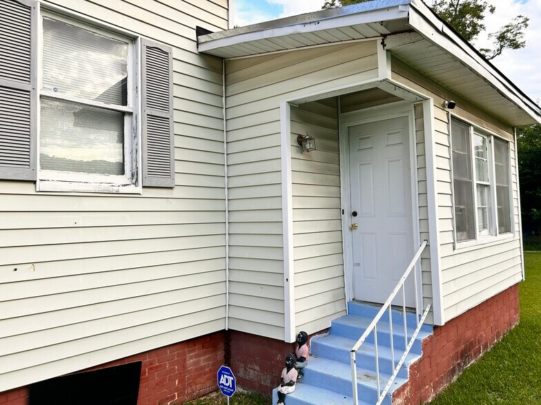 More Photos Of 511 E 13th Ave, Cordele Specialty For Sale