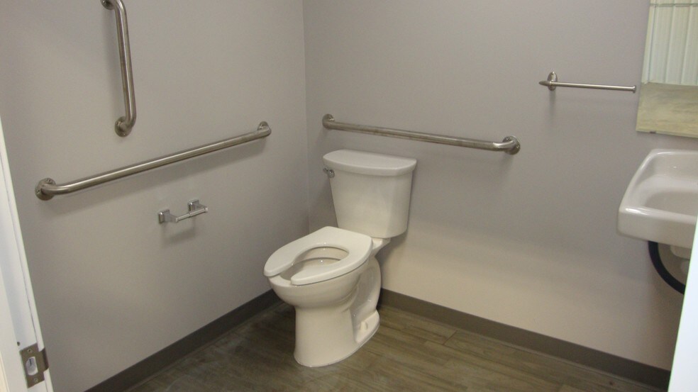 More Photos Of 3088 Gabel Rd, Billings Flex For Sale