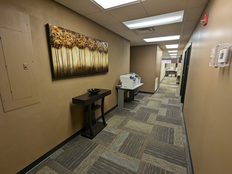 More Photos Of 222 W Main St, Belleville Medical For Sale