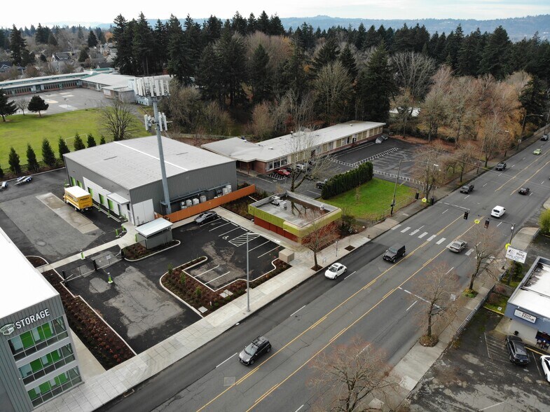 More Photos Of 4716 SE Powell Blvd, Portland Storefront Retail Office For Lease