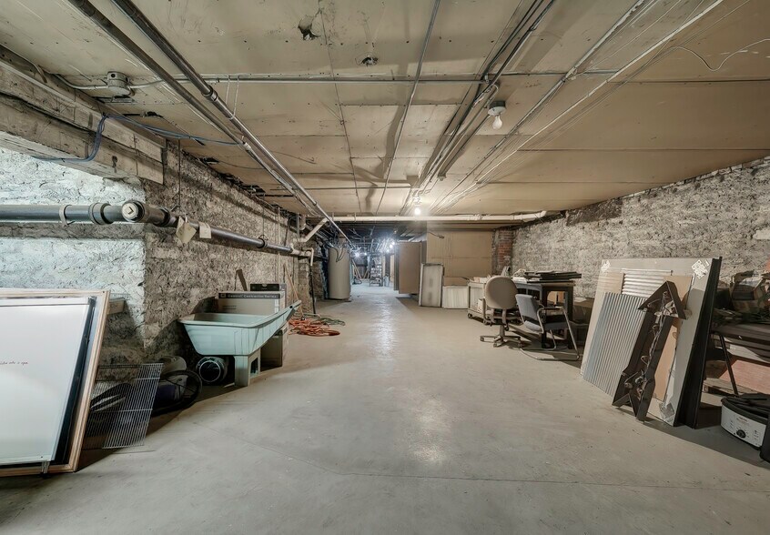 More Photos Of 620 S Calhoun St, Fort Wayne General Retail For Sale