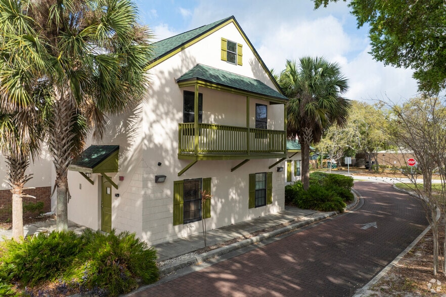 More Photos Of 9780 56th St N, Temple Terrace Coworking Space