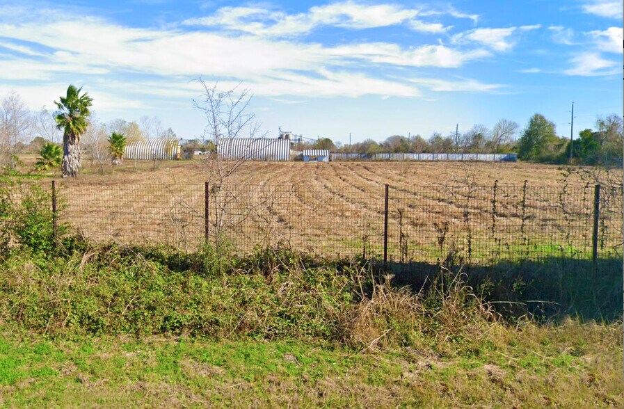 More Photos Of 5999 Gassner, Brookshire Land For Sale