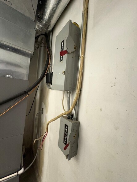 More Photos Of 43510 National Rd, Belmont Industrial For Sale