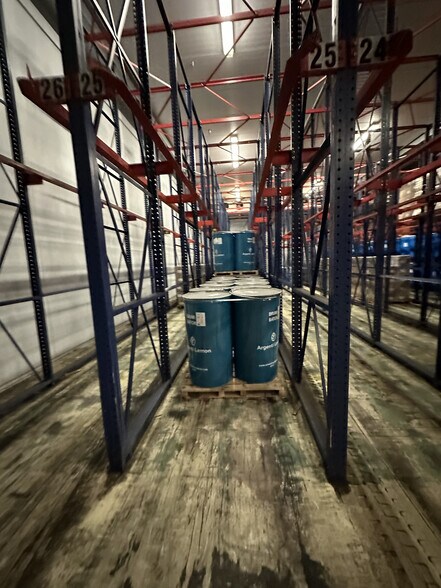 More Photos Of 625 66th Ave SW, Vero Beach Manufacturing For Sale