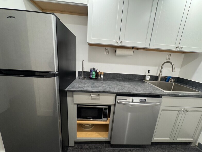 More Photos Of 802-820 N Wallace Ave, Bozeman Office For Lease