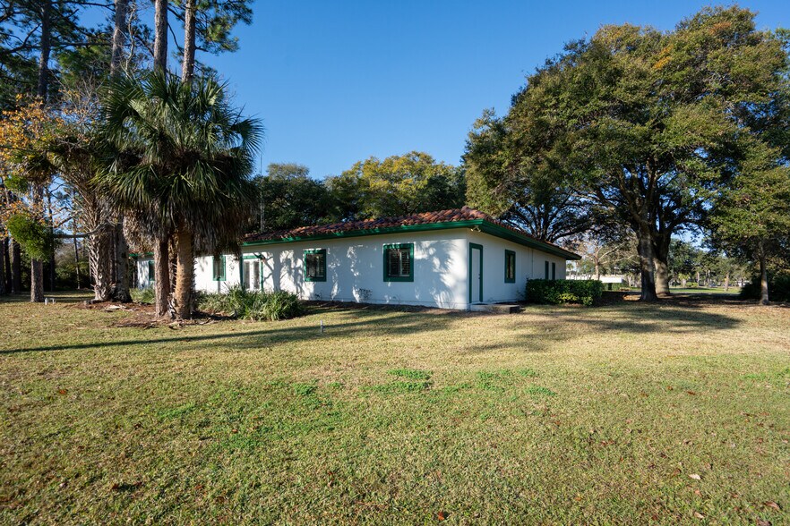 More Photos Of 49 Shores Blvd, Saint Augustine Office For Sale