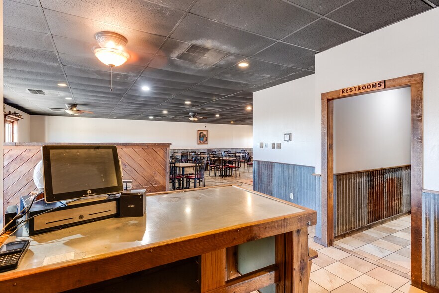 More Photos Of 7789 US-83, Wheeler General Retail For Sale