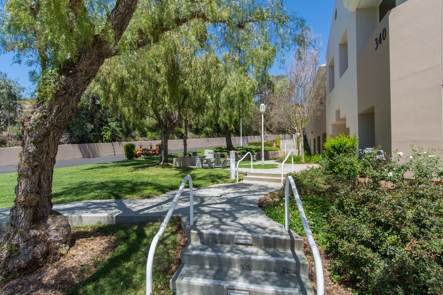 More Photos Of 340 N Westlake Blvd, Westlake Village Office For Lease