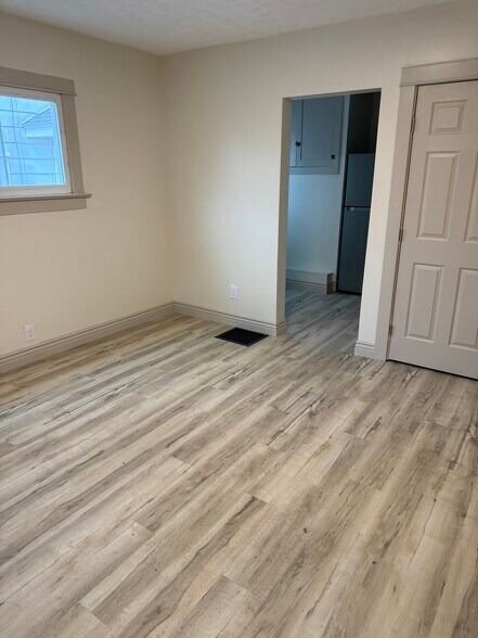 More Photos Of 128 E Bruce Ave, Dayton Multifamily For Sale