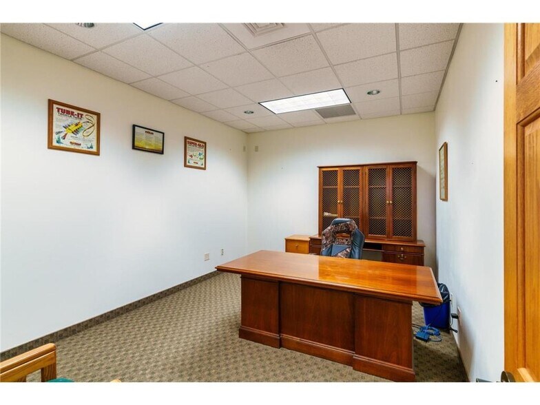 More Photos Of 1001 Naylor Dr SE, Bemidji Warehouse For Sale