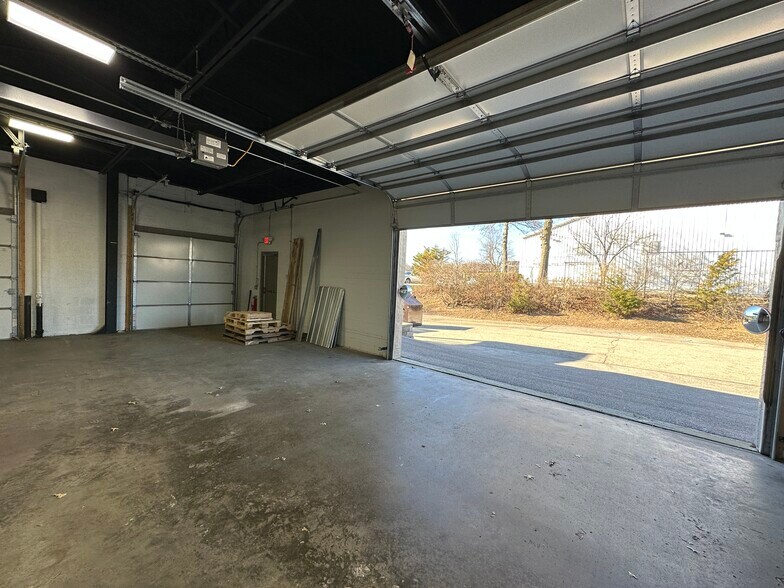 More Photos Of 5460 Muddy Creek Rd, Green Township Warehouse For Sale