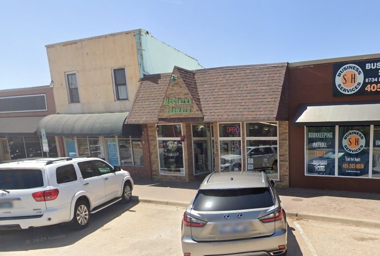 More Photos Of 6732 NW 39th Expy, Bethany Storefront For Sale