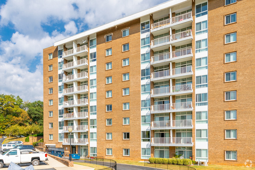 More Photos Of 8150 Lakecrest Dr, Greenbelt Apartments For Sale