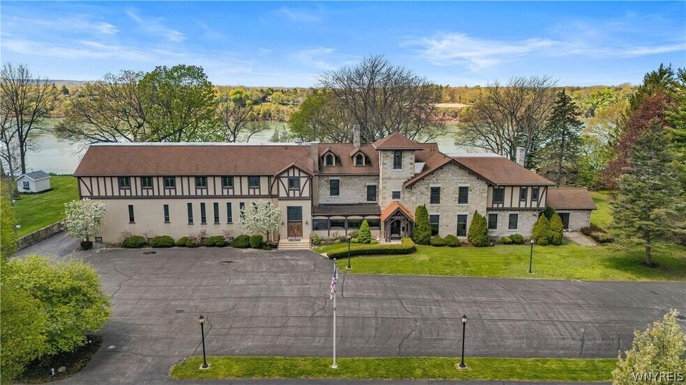 More Photos Of 435 N 2nd St, Lewiston Office Residential For Sale