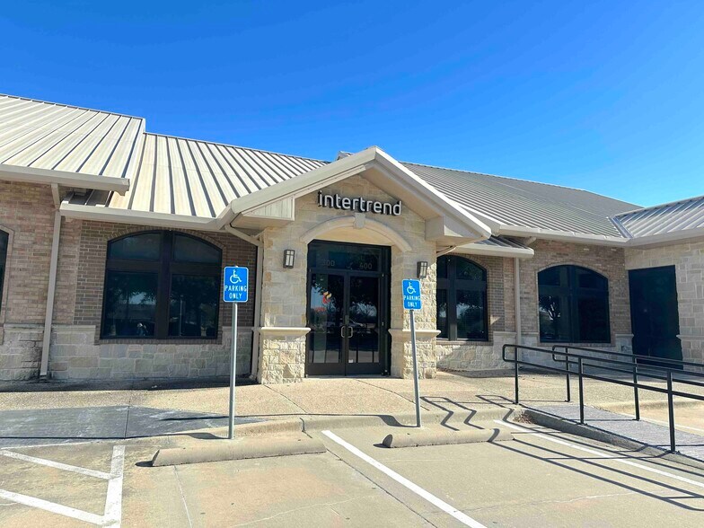 More Photos Of 7920 Preston Rd, Plano Medical For Lease