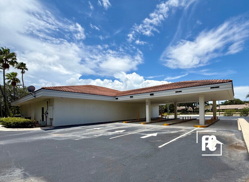 More Photos Of 9955 SE Federal Hwy, Hobe Sound Storefront Retail Office For Lease