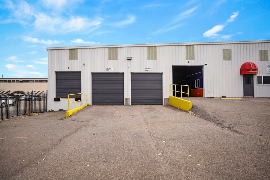 More Photos Of 5757 E 42nd Ave, Denver Warehouse For Lease
