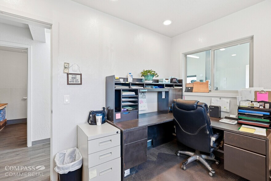 More Photos Of 188 W Sisters Park Dr, Sisters Warehouse For Sale